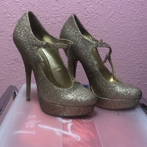 Elegant Glittery Gold Women's Heels Steve Madden